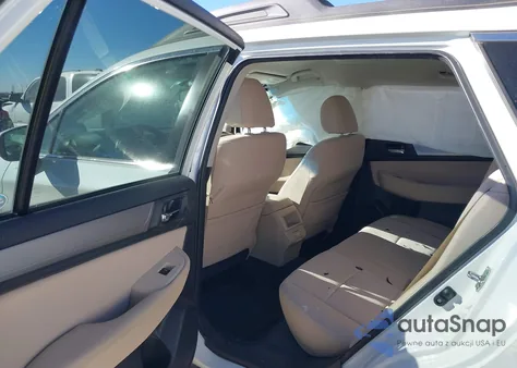 2018 Subaru Outback 2.5I Premium z USA, uszkodzony, nr VIN 4S4BSACC3J3266221